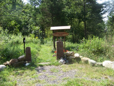 spruce street parking at end of Ingeno hiking trail