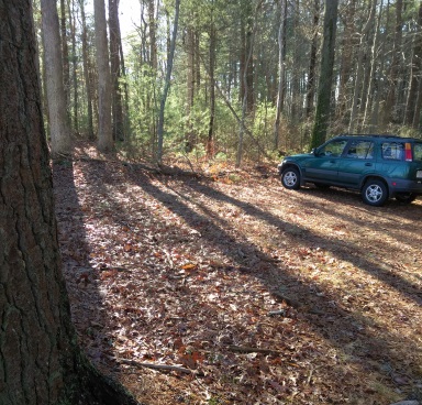 small parking lot of the hanson veterans memorial town forest