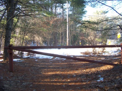 gated entrance to Bay Circuit Trail at end of Crocker Place