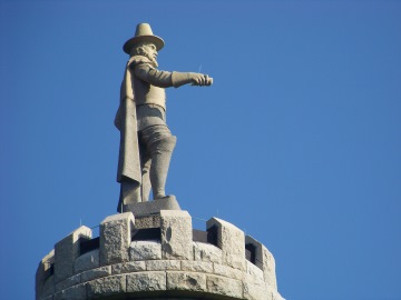 statue at top of myles standish monument