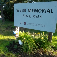 The sign announcing Webb Memorial State Park.
