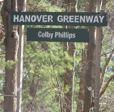 trail head sign on pleasant st in Hanover