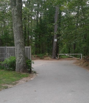 parking area and trail for couch beach