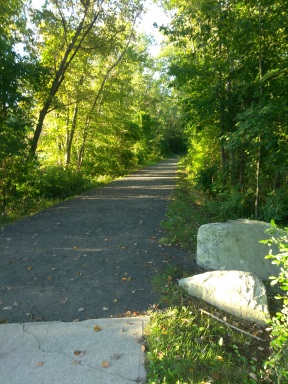 Whitney spur rail trail in Cohasset leads into Wompatuck State Park